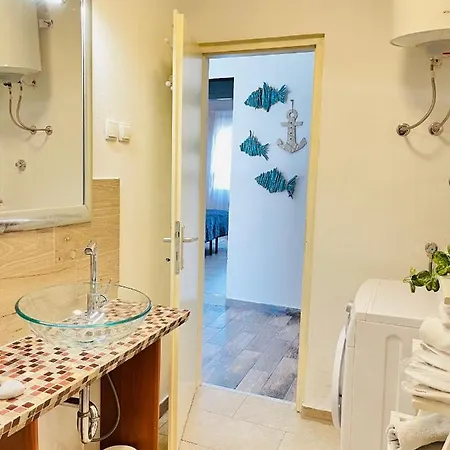 Apartman Dolly דירה *