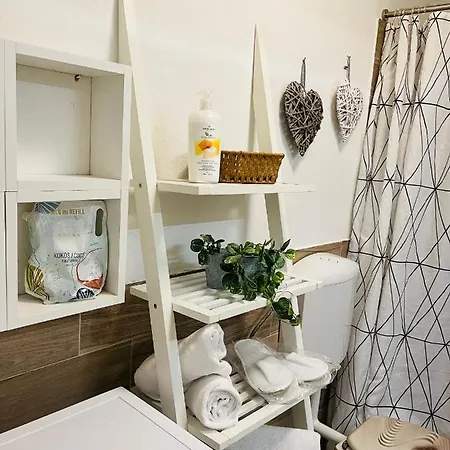 Apartman Dolly Πούλα